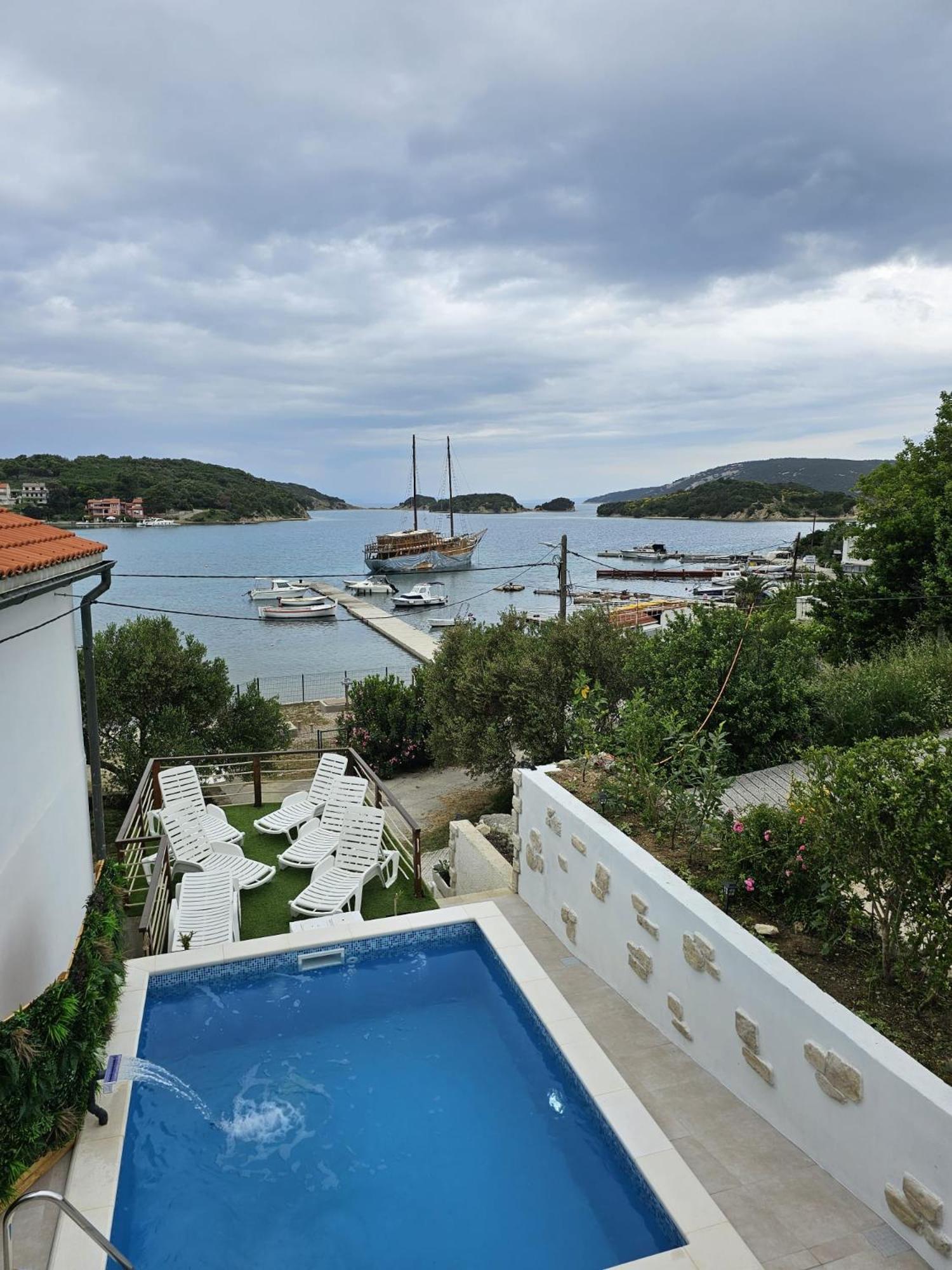 Beach Villa Ema Supetarska Draga Kültér fotó