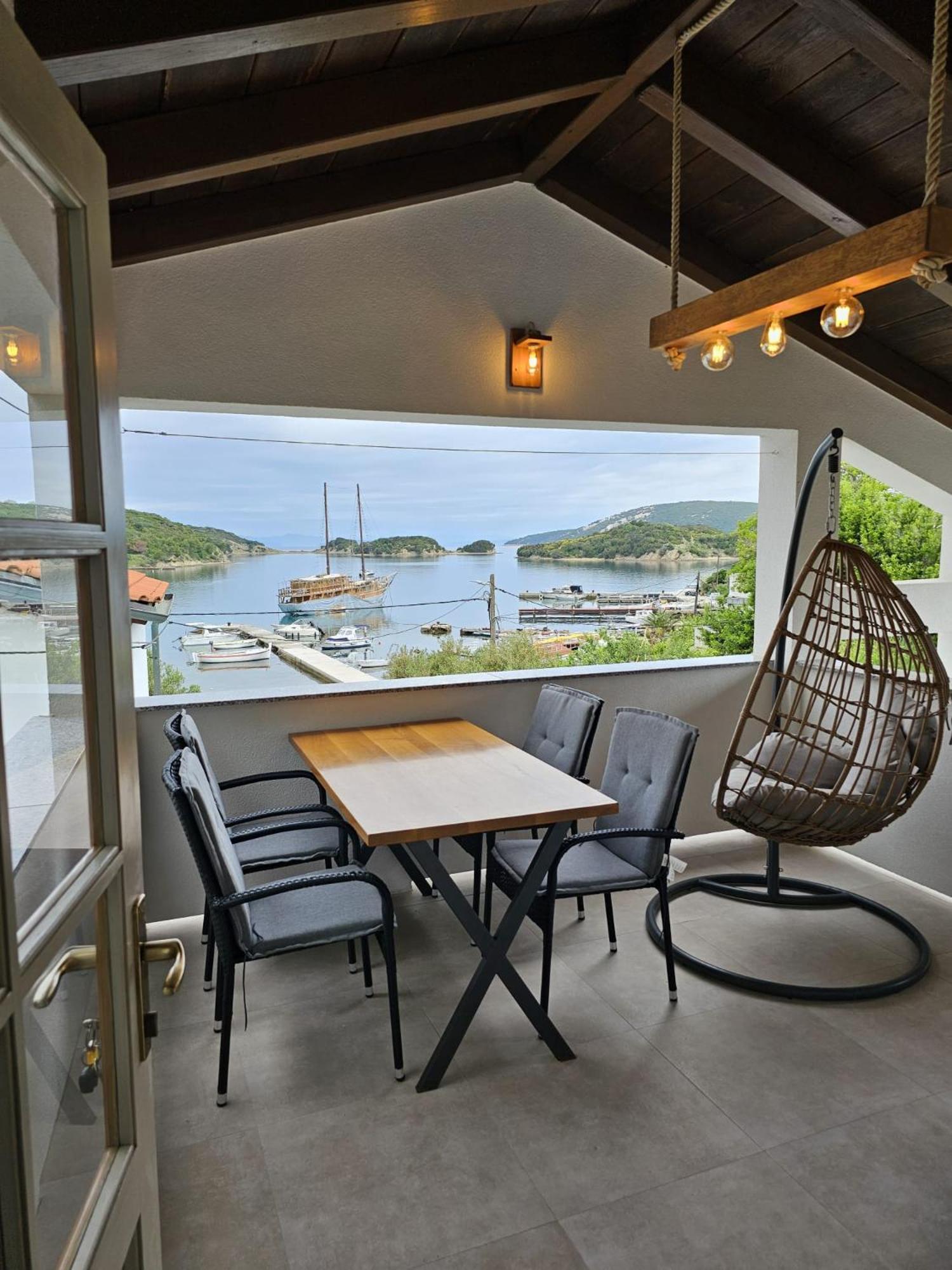 Beach Villa Ema Supetarska Draga Kültér fotó