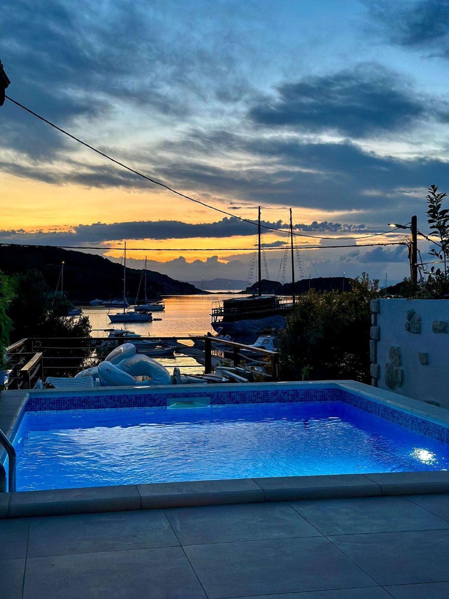 Beach Villa Ema Supetarska Draga Kültér fotó