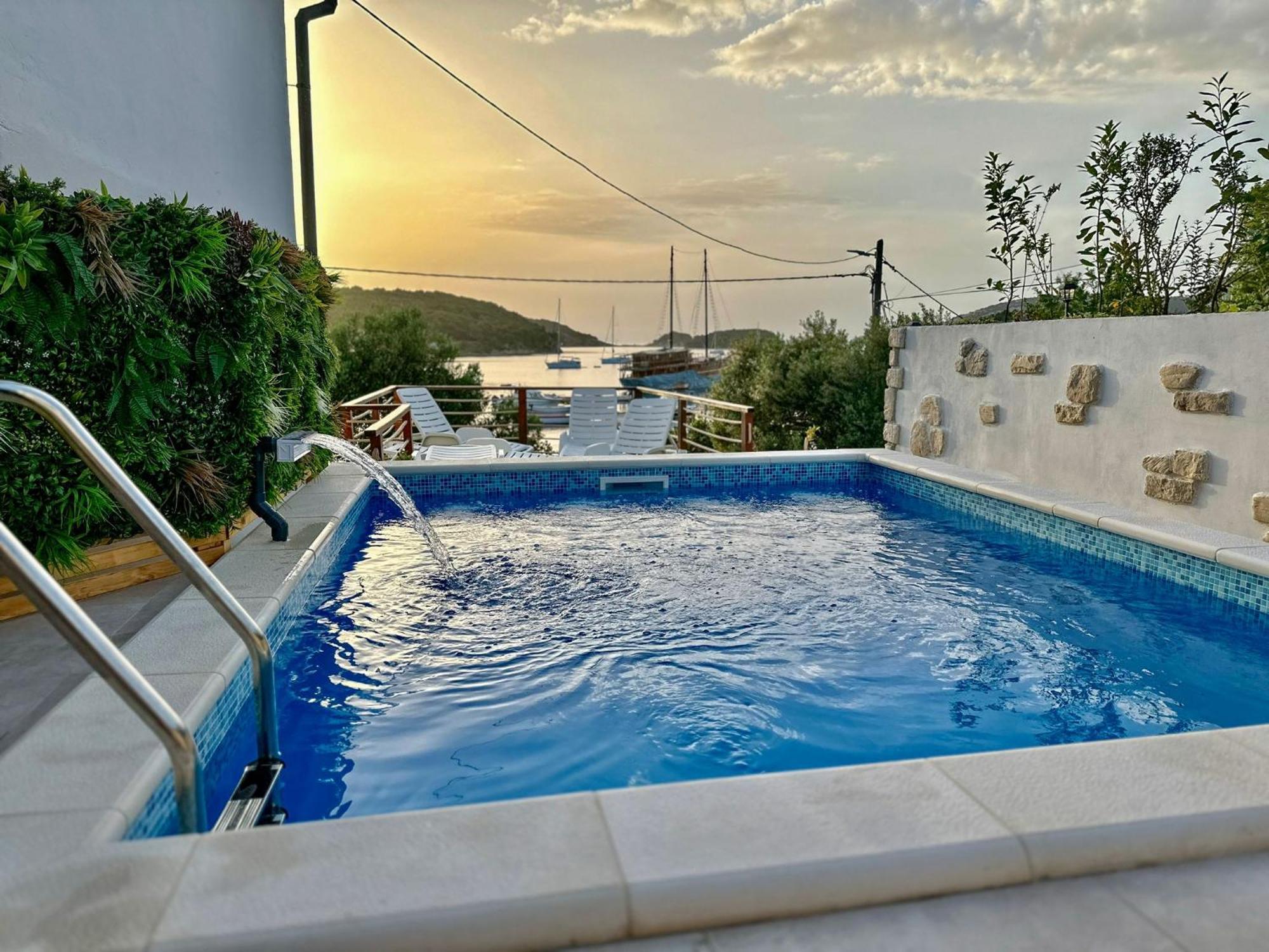 Beach Villa Ema Supetarska Draga Kültér fotó