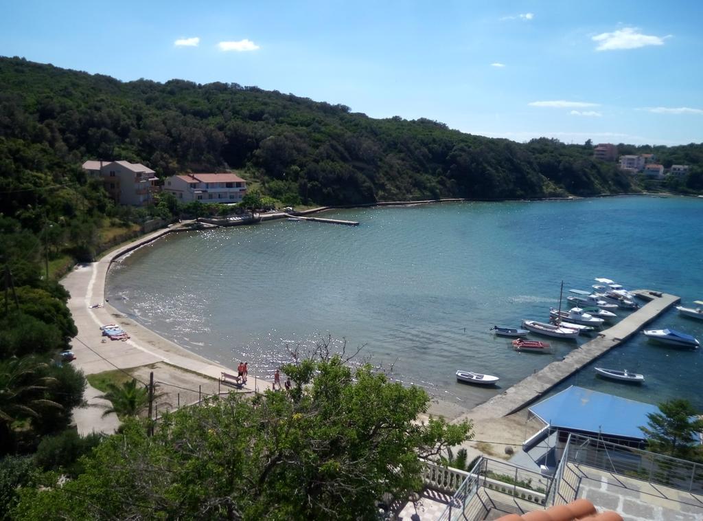 Beach Villa Ema Supetarska Draga Kültér fotó
